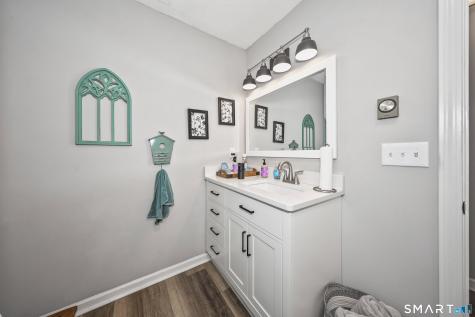 44 Algonquin Way Bristol CT 06010