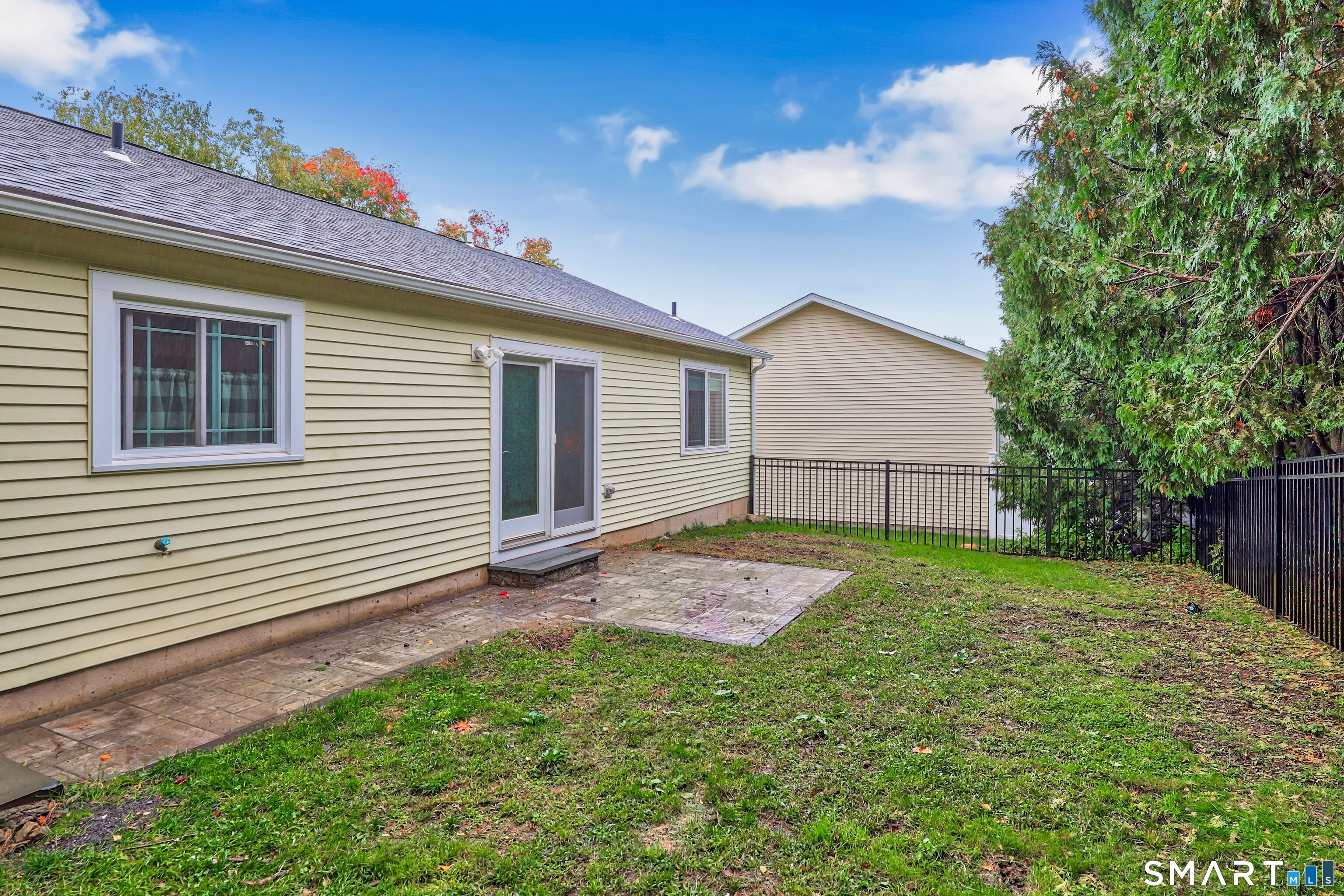 44 Algonquin Way Bristol CT 06010