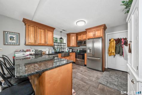 44 Algonquin Way Bristol CT 06010