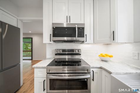 318 Heritage Village Southbury CT 06488
