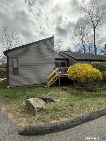 14 Heather Court Woodbury CT 06798
