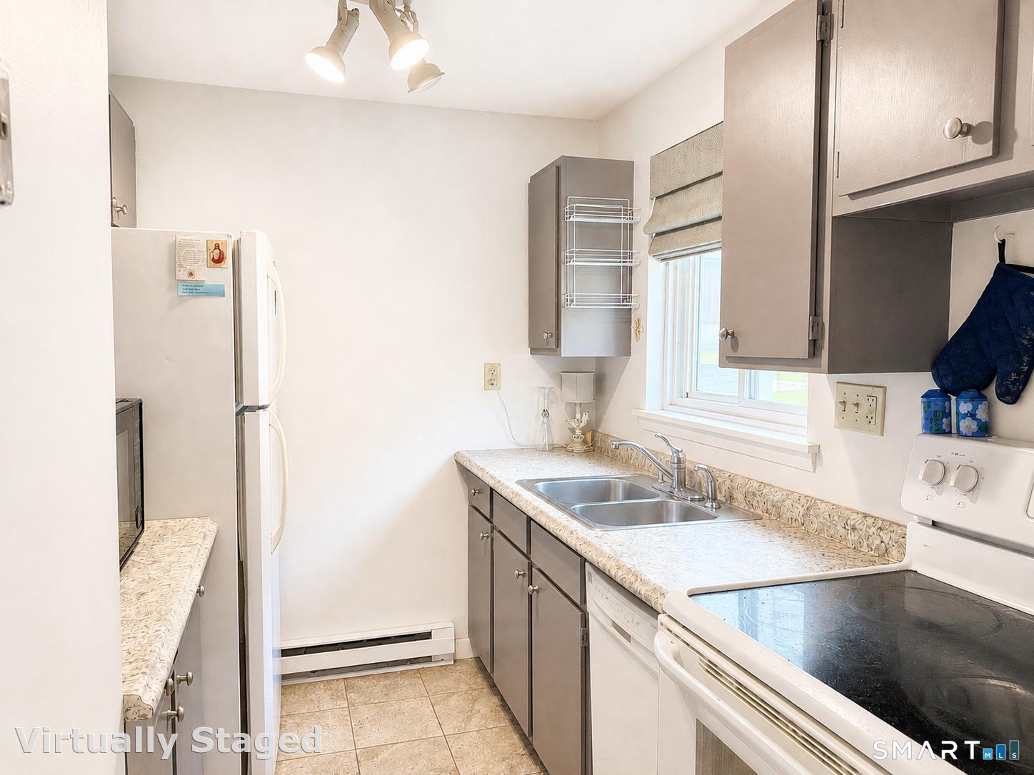 1644 Farmington Avenue Farmington CT 06085