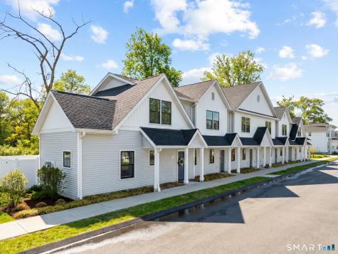 138 Boston Post Road East Lyme CT 06333