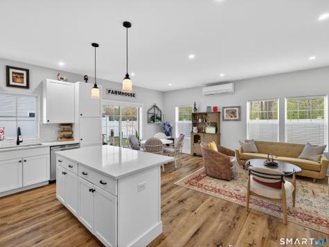 138 Boston Post Road East Lyme CT 06333