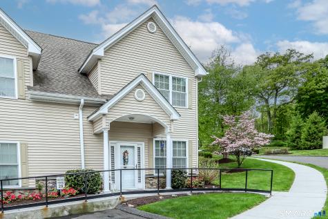 29 Heron View Road New Fairfield CT 06812
