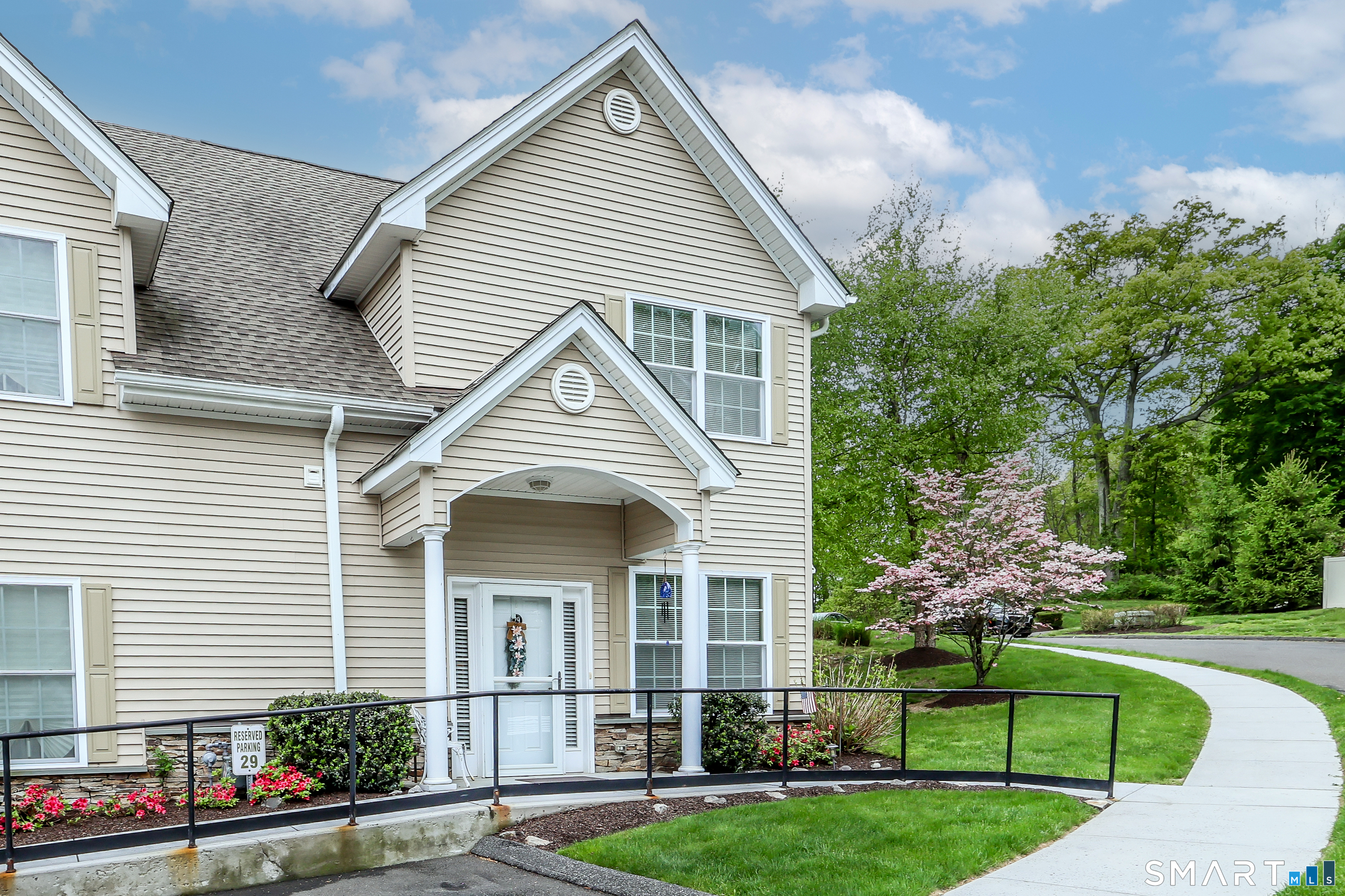 29 Heron View Road New Fairfield CT 06812