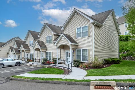 29 Heron View Road New Fairfield CT 06812