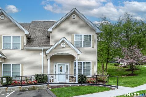 29 Heron View Road New Fairfield CT 06812
