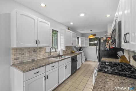 264 Sunwood Drive Shelton CT 06484