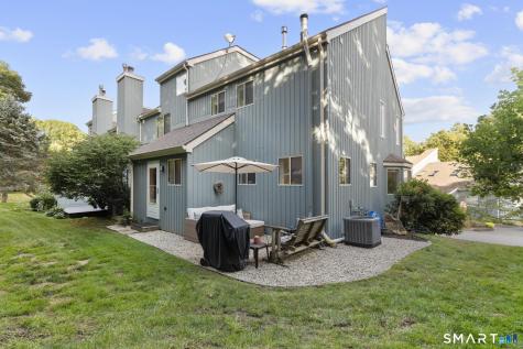 264 Sunwood Drive Shelton CT 06484