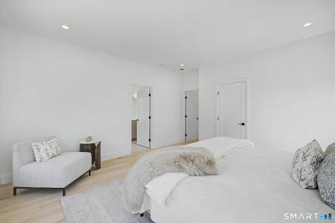 124 Forest Street New Canaan CT 06840