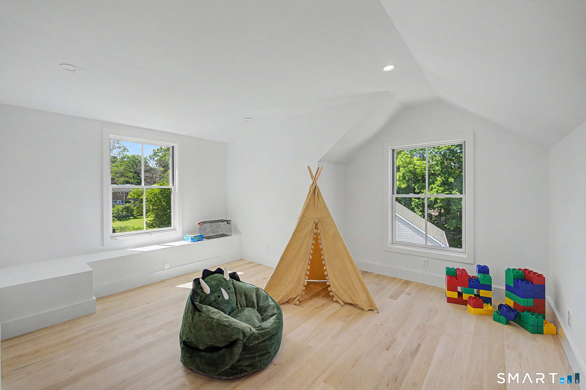 124 Forest Street New Canaan CT 06840