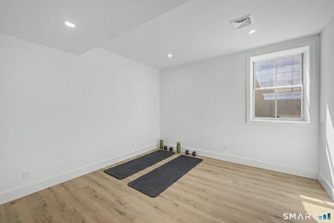 124 Forest Street New Canaan CT 06840