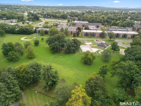 104 Oakwood Avenue West Hartford CT 06119