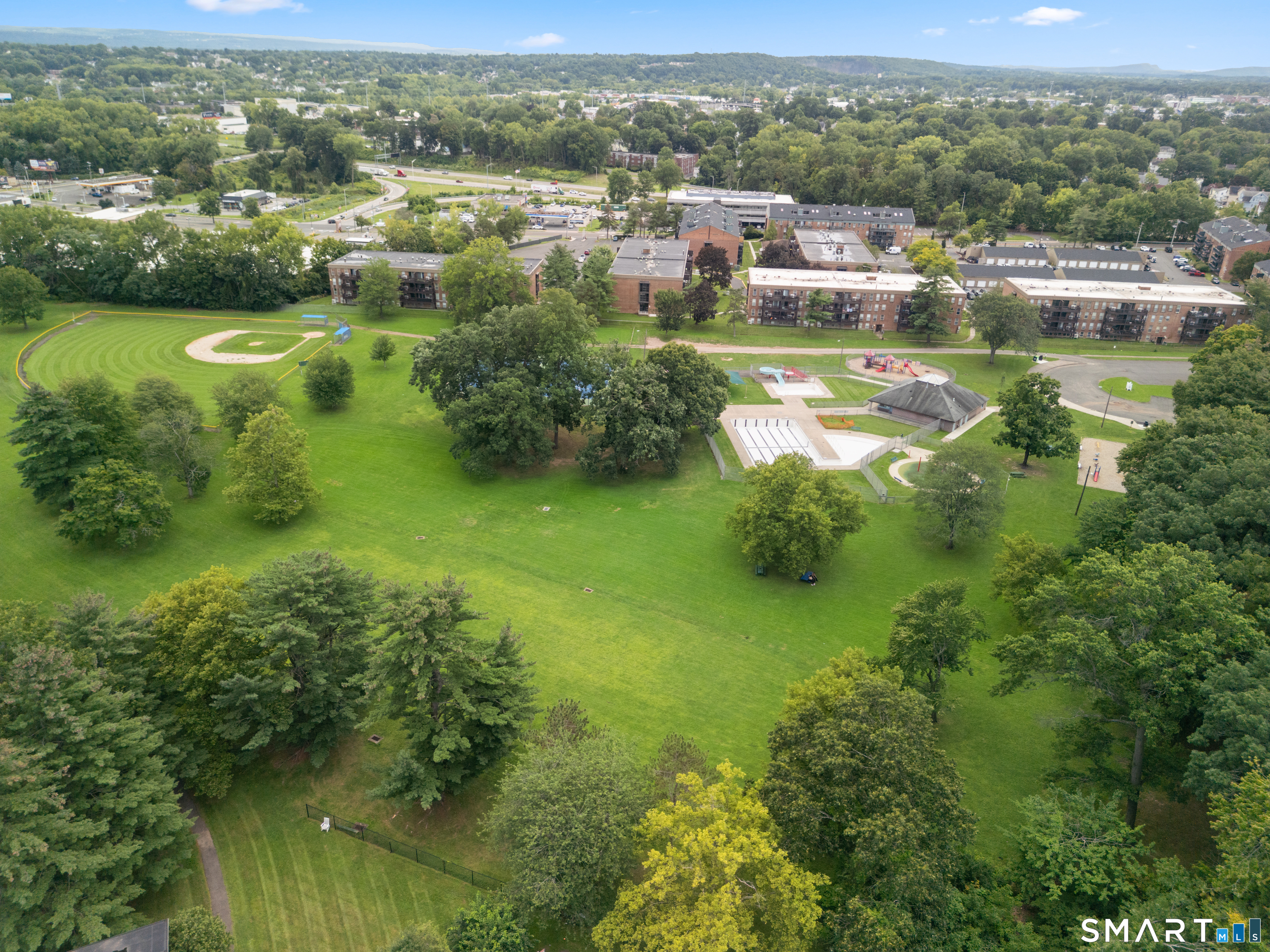 104 Oakwood Avenue West Hartford CT 06119