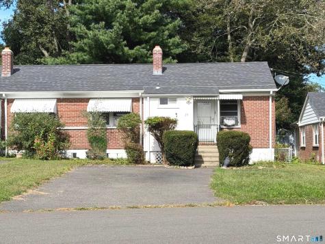 28 Singer Court Stratford CT 06614