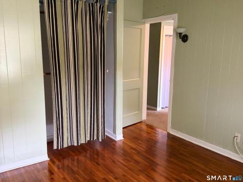 28 Singer Court Stratford CT 06614