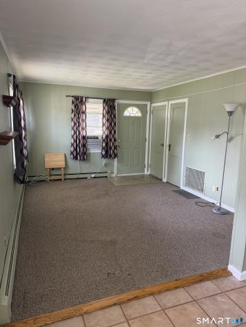 28 Singer Court Stratford CT 06614