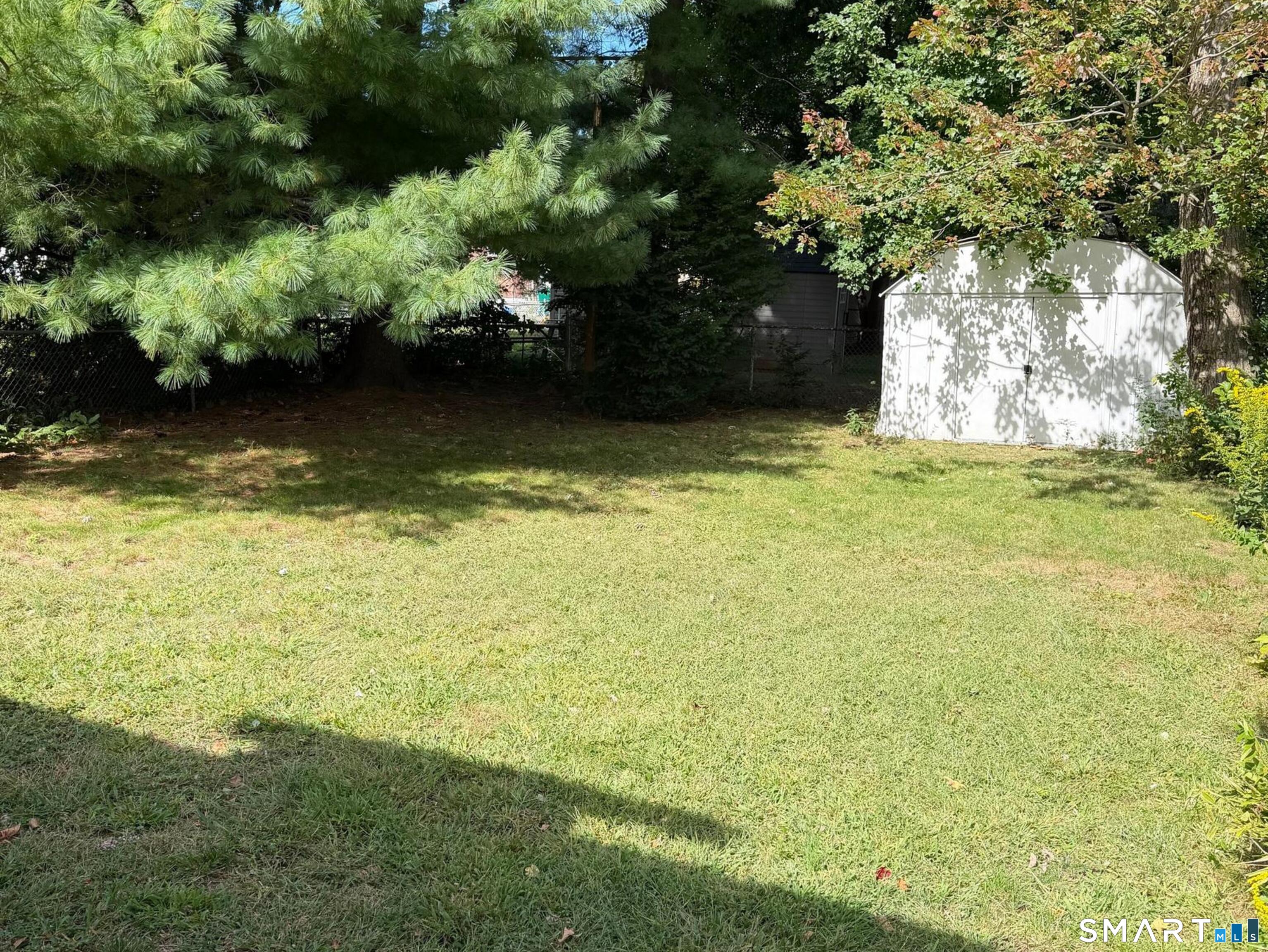 28 Singer Court Stratford CT 06614