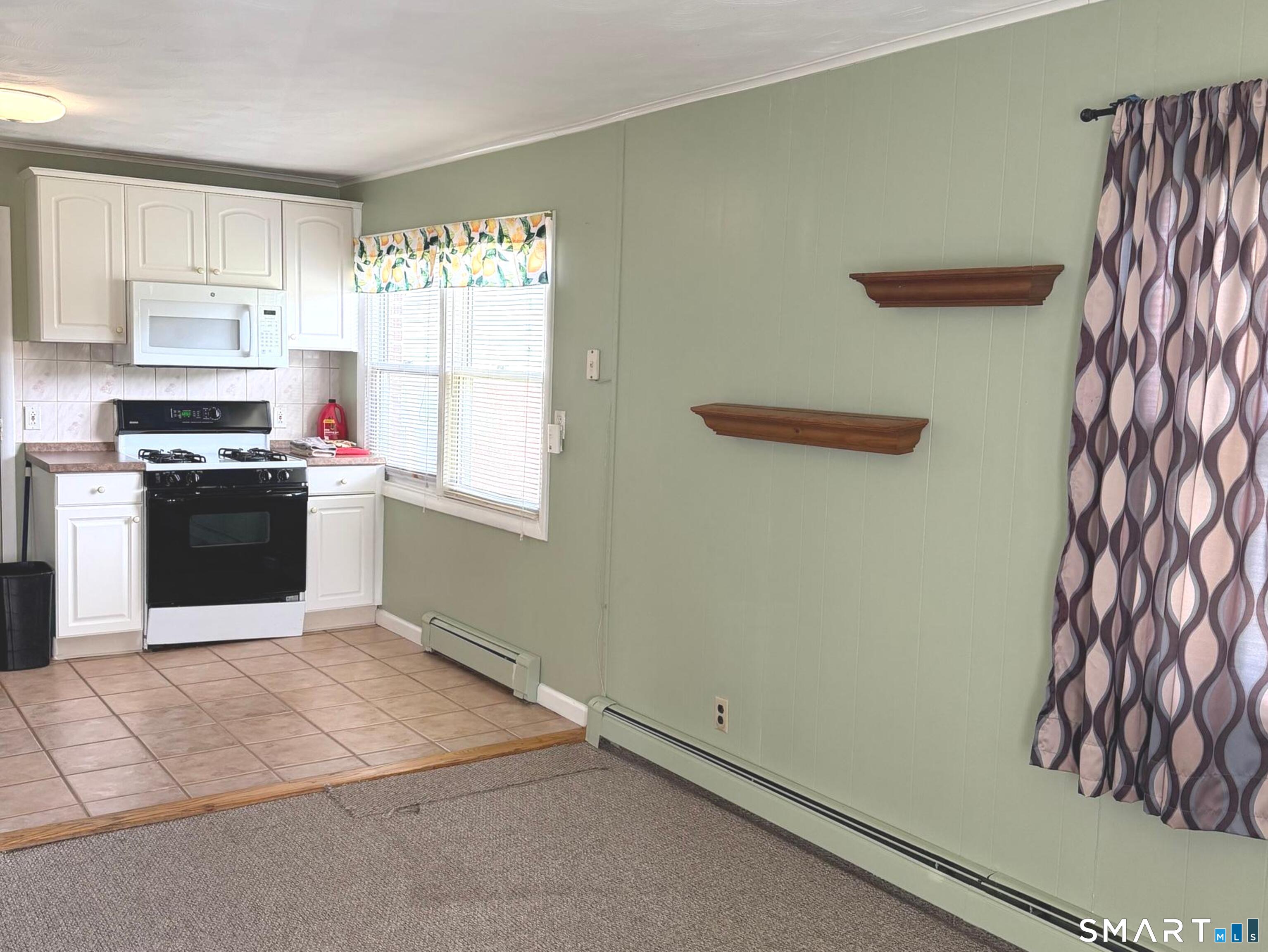 28 Singer Court Stratford CT 06614