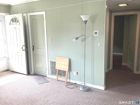 28 Singer Court Stratford CT 06614