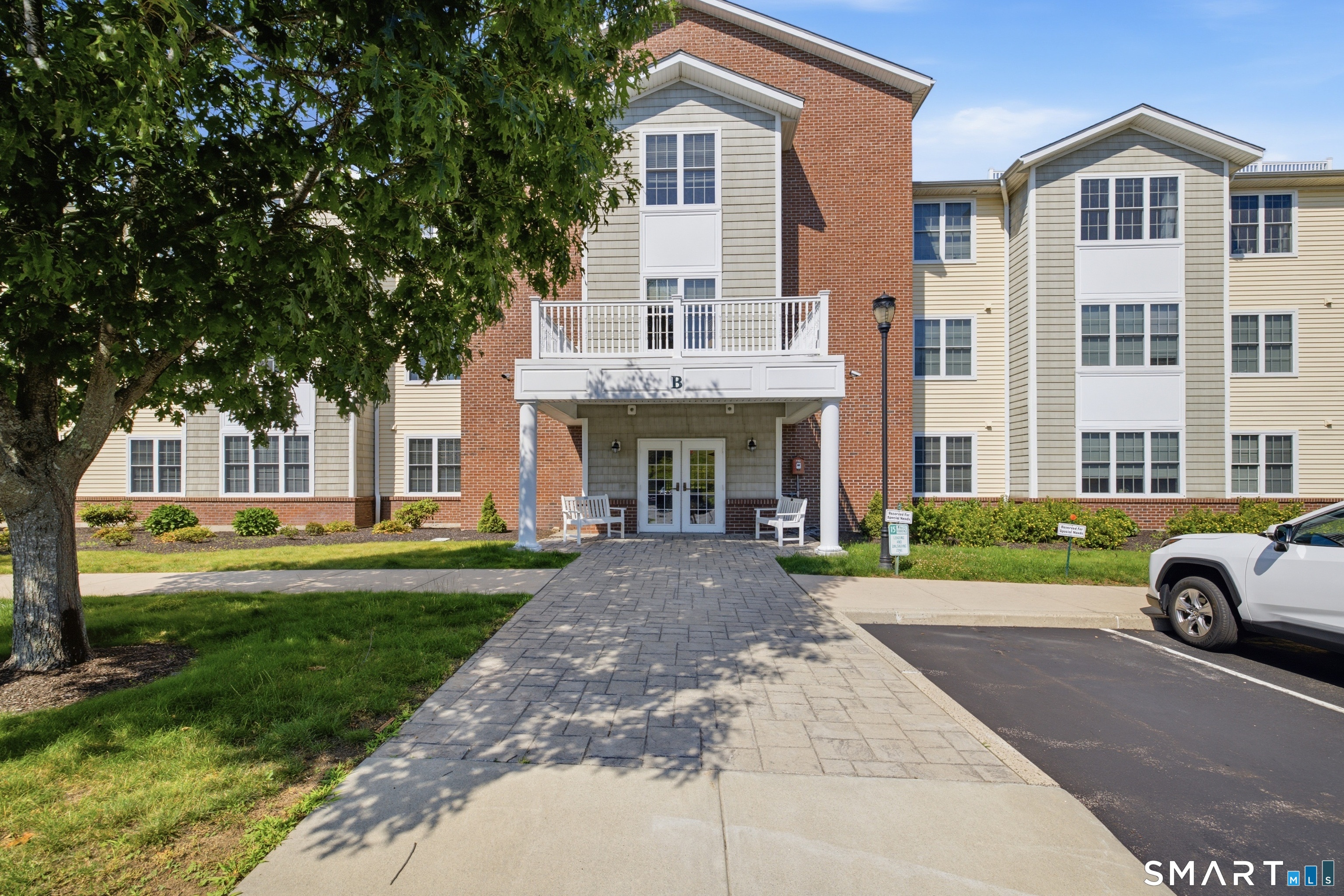 2590 Gold Star Highway Groton CT 06355