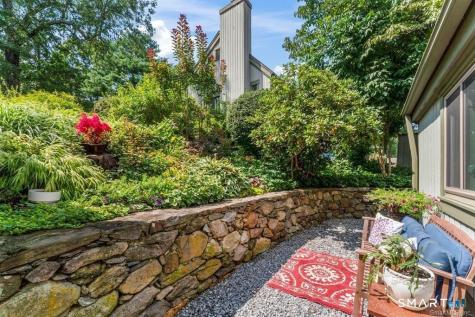 139 Heritage Village Southbury CT 06488