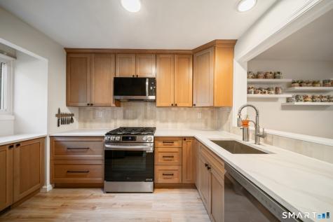 5 Danforth Lane West Hartford CT 06110