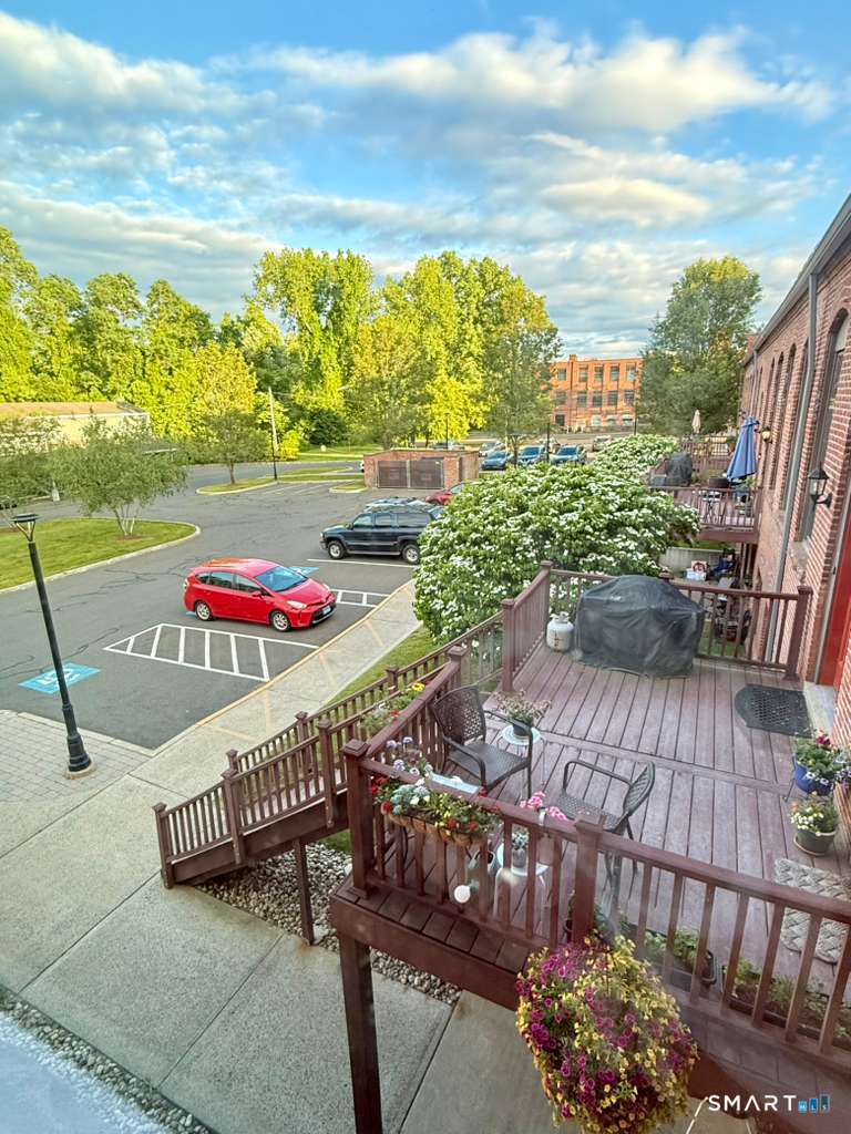 33 Mechanic Street Windsor CT 06095
