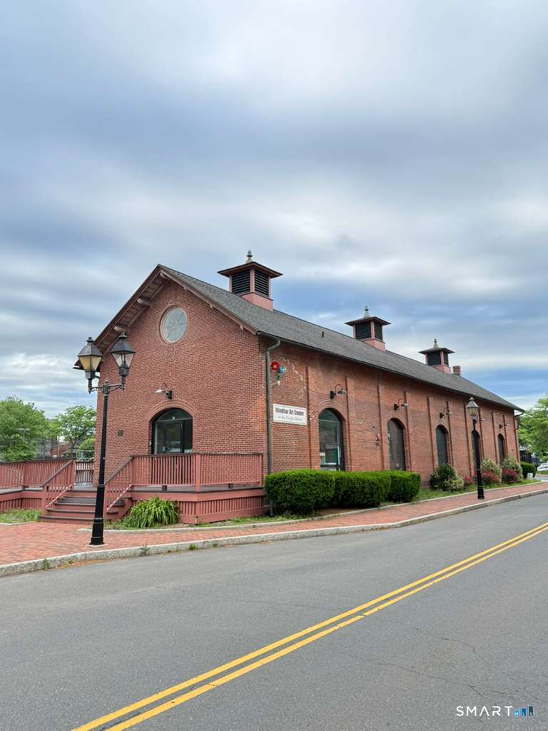 33 Mechanic Street Windsor CT 06095