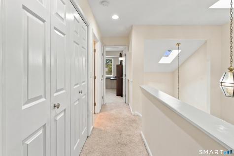 12 Boulevard Drive Danbury CT 06810