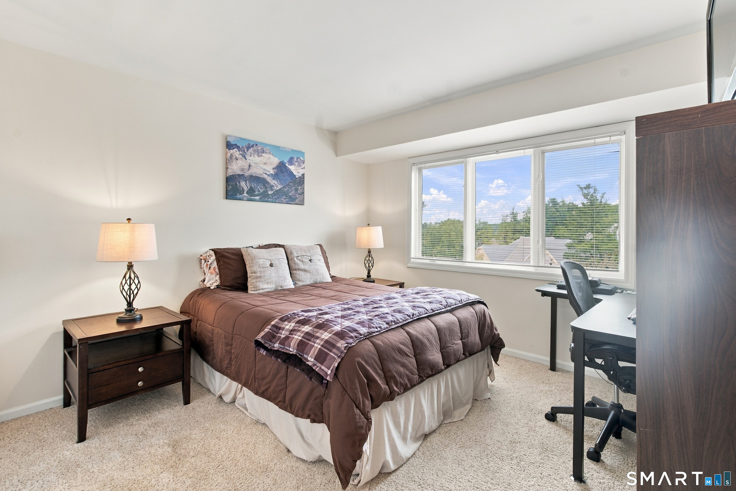 12 Boulevard Drive Danbury CT 06810