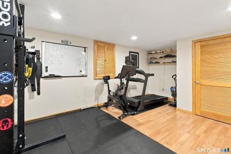 12 Boulevard Drive Danbury CT 06810