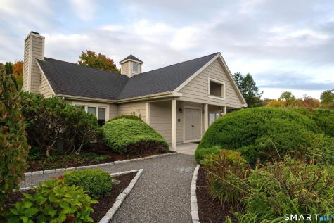 12 Boulevard Drive Danbury CT 06810