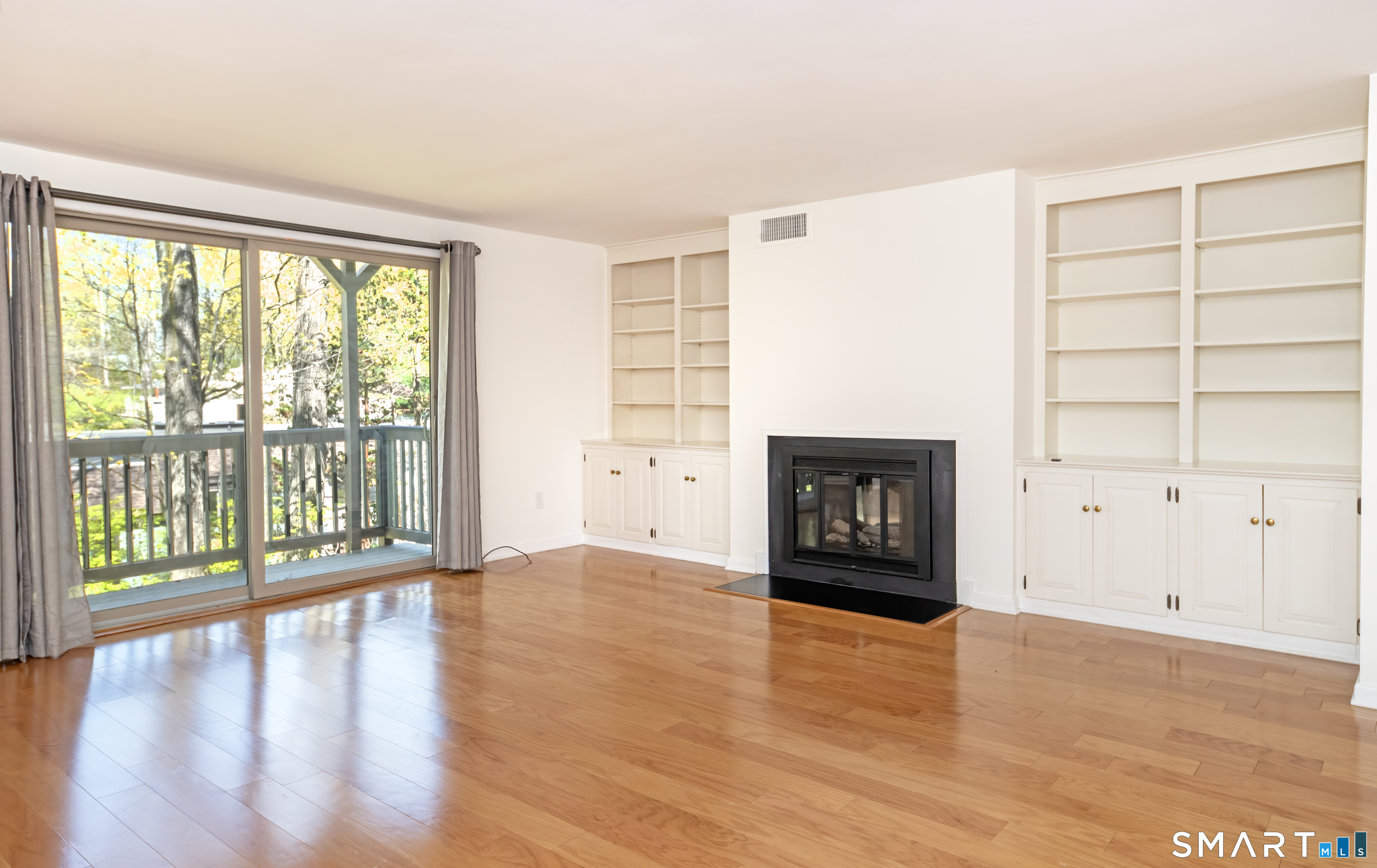 21 Harbour Village Branford CT 06405