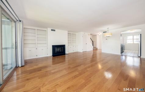 21 Harbour Village Branford CT 06405