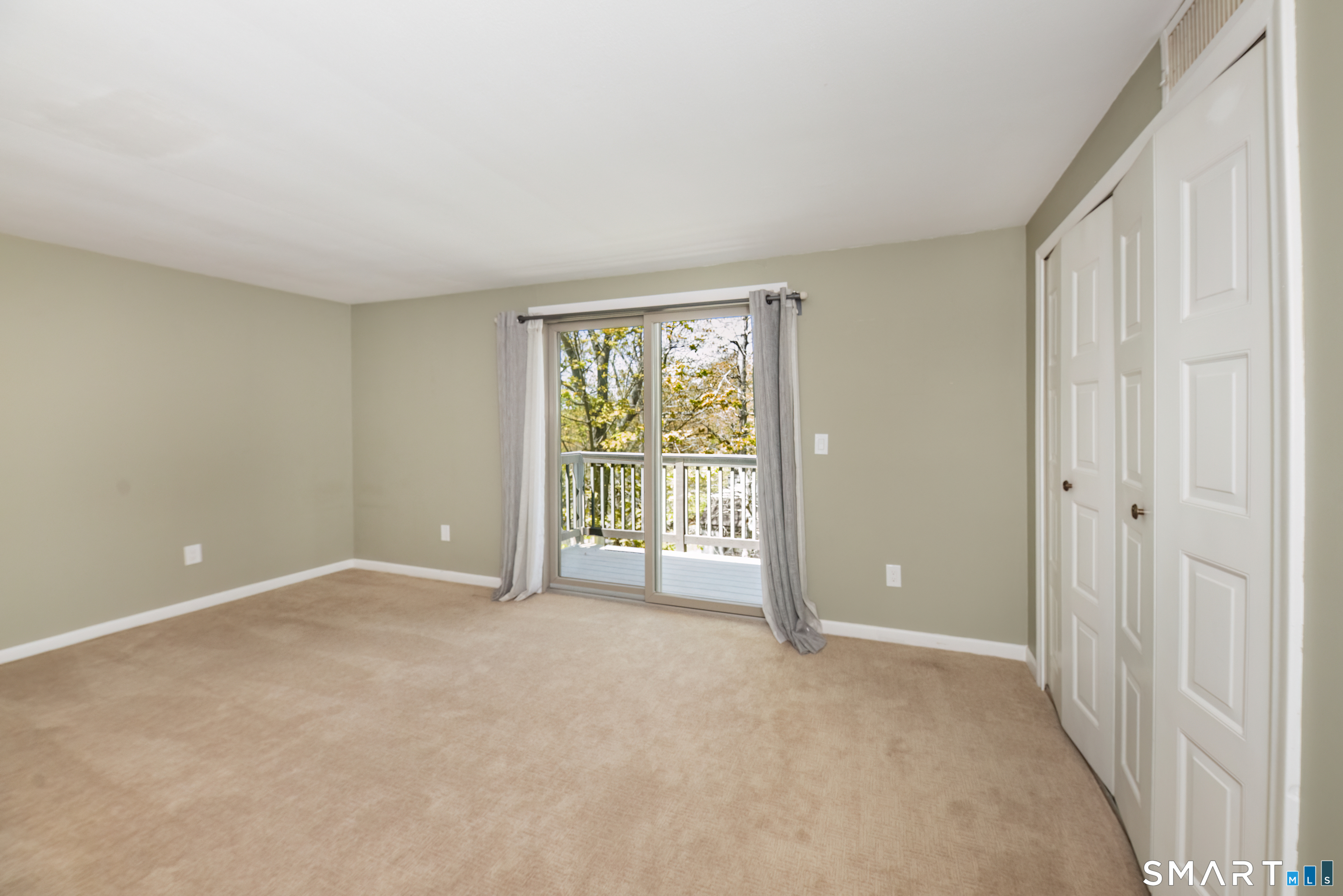 21 Harbour Village Branford CT 06405