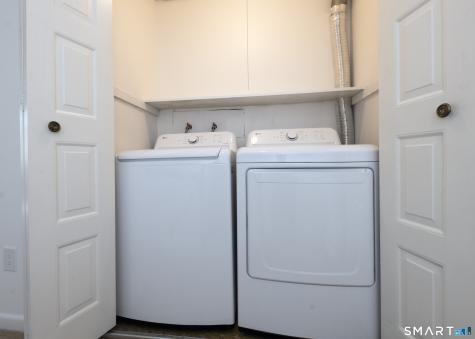 21 Harbour Village Branford CT 06405
