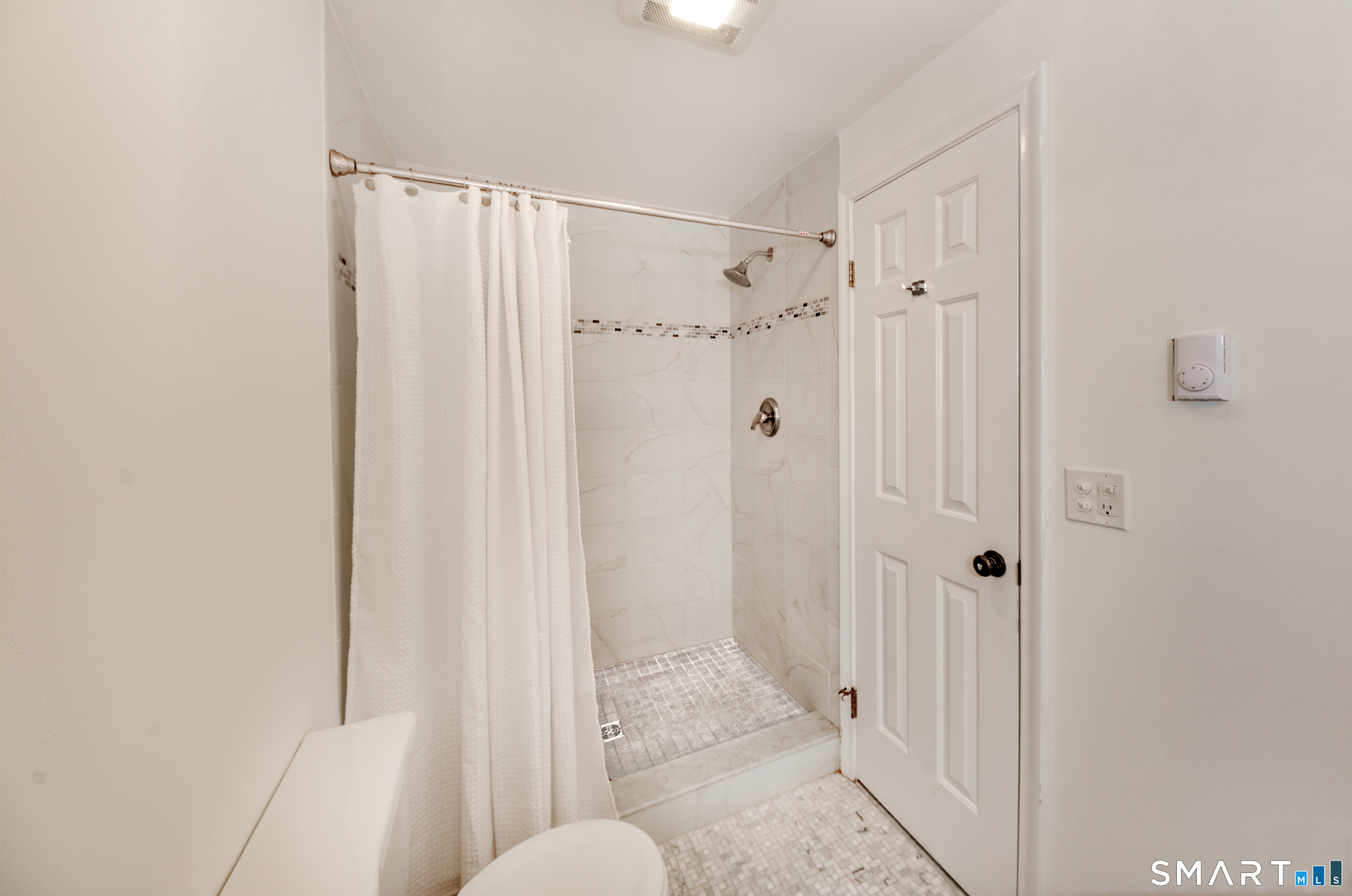 21 Harbour Village Branford CT 06405