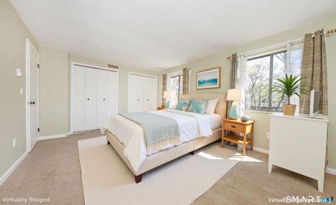 21 Harbour Village Branford CT 06405