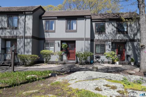 21 Harbour Village Branford CT 06405