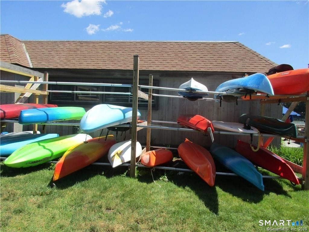 21 Harbour Village Branford CT 06405