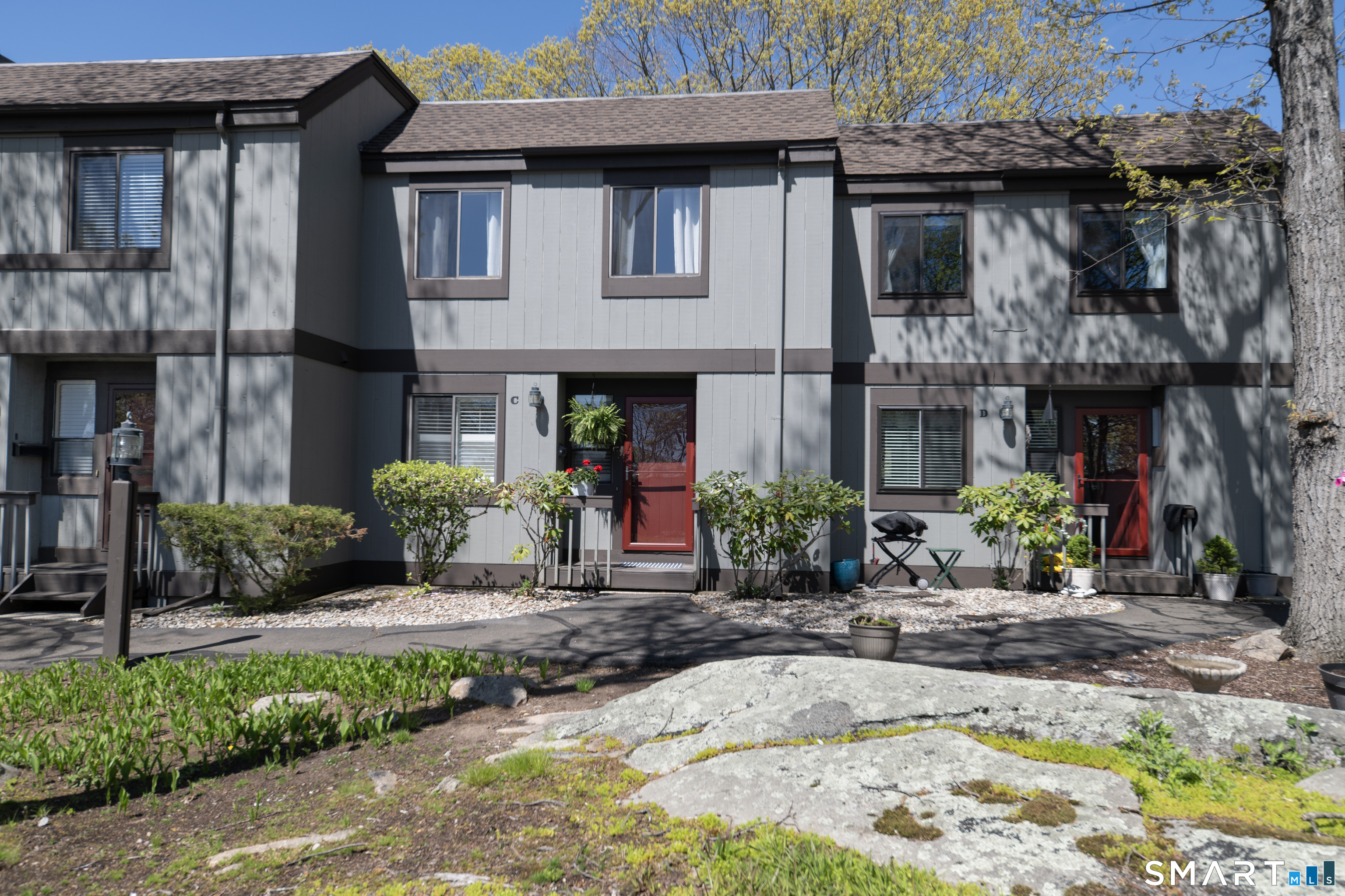 21 Harbour Village Branford CT 06405