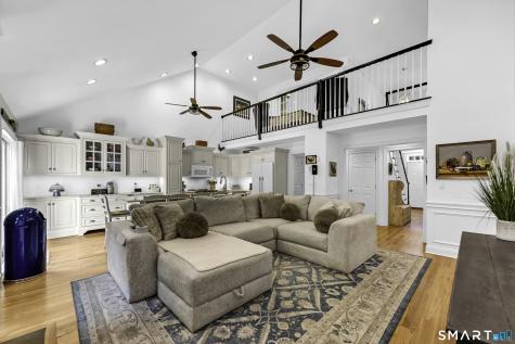 13 Hillview Lane Woodbury CT 06798
