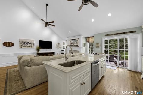 13 Hillview Lane Woodbury CT 06798
