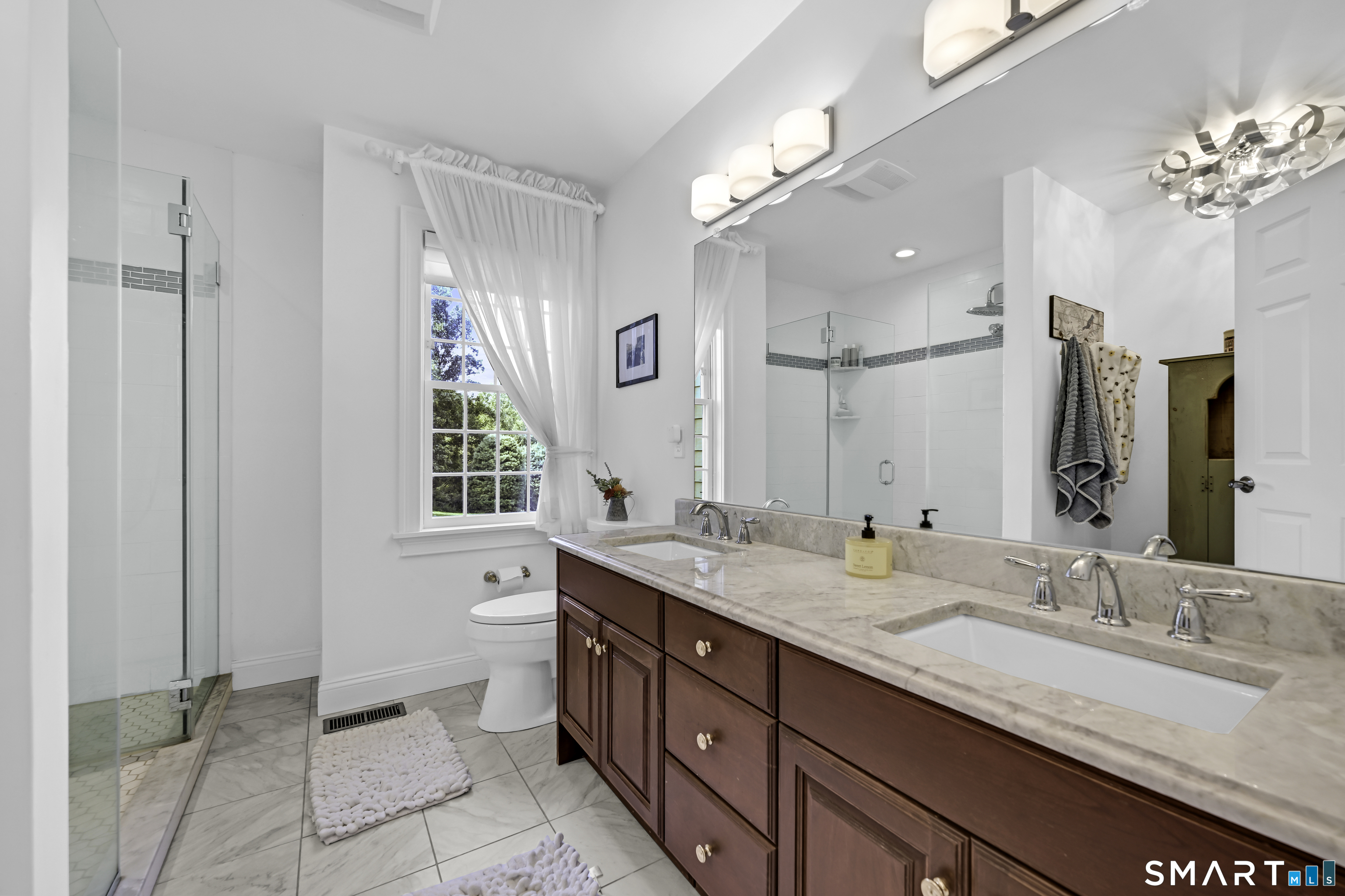 13 Hillview Lane Woodbury CT 06798
