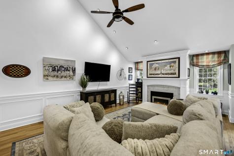 13 Hillview Lane Woodbury CT 06798