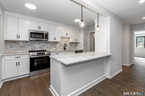 23 Heritage Village Southbury CT 06488