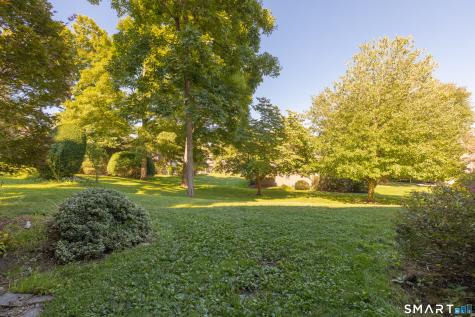 23 Heritage Village Southbury CT 06488
