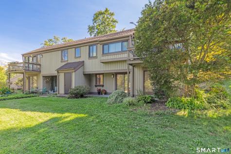 23 Heritage Village Southbury CT 06488
